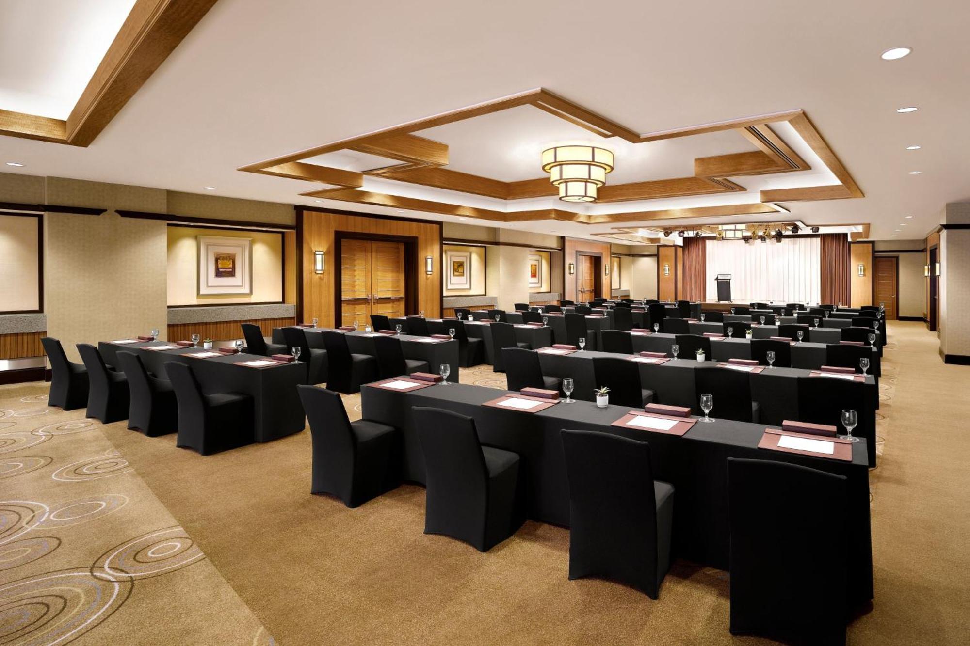 The Westin Resort Guam Tumon Exterior photo